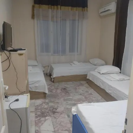 лидер хаус Homestay *